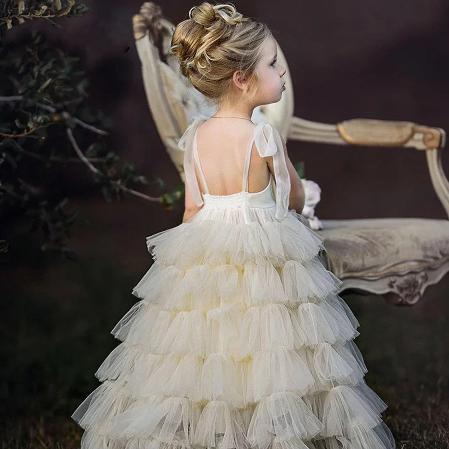 Lovely Flower Girls Dresses Spaghetti Straps Lace Tiered Kids Formal Wear Custom Made Backless Birthday Toddler Pageant Gowns