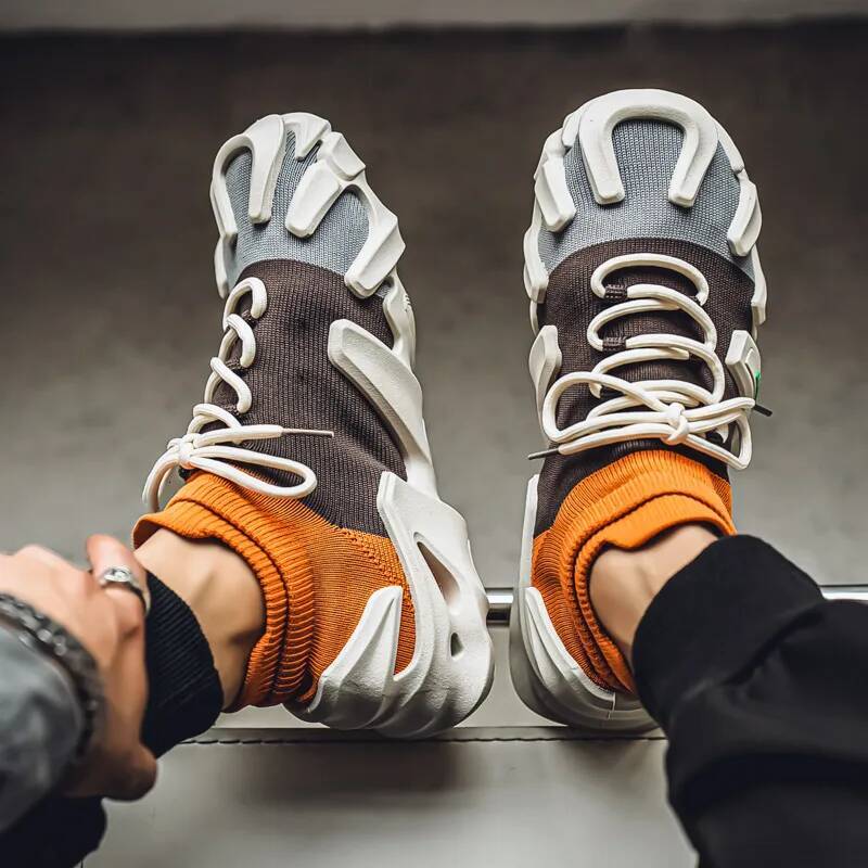 Ddmyoutdoor Hot Selling Fashion Summer Trainers Breathable Socks Running Sneakers Outdoor Sports Shoes Men Zapatillas Hombre Outdoor Shoes