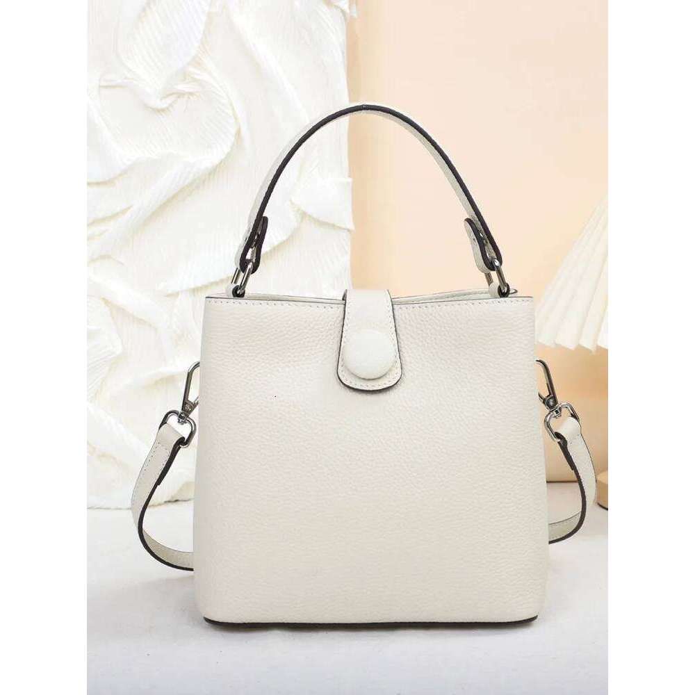 First Layer Cowhide Women Crossbody 2025 New Bucket Bag Genuine Leather Design Shoulder Bag Small Handbag