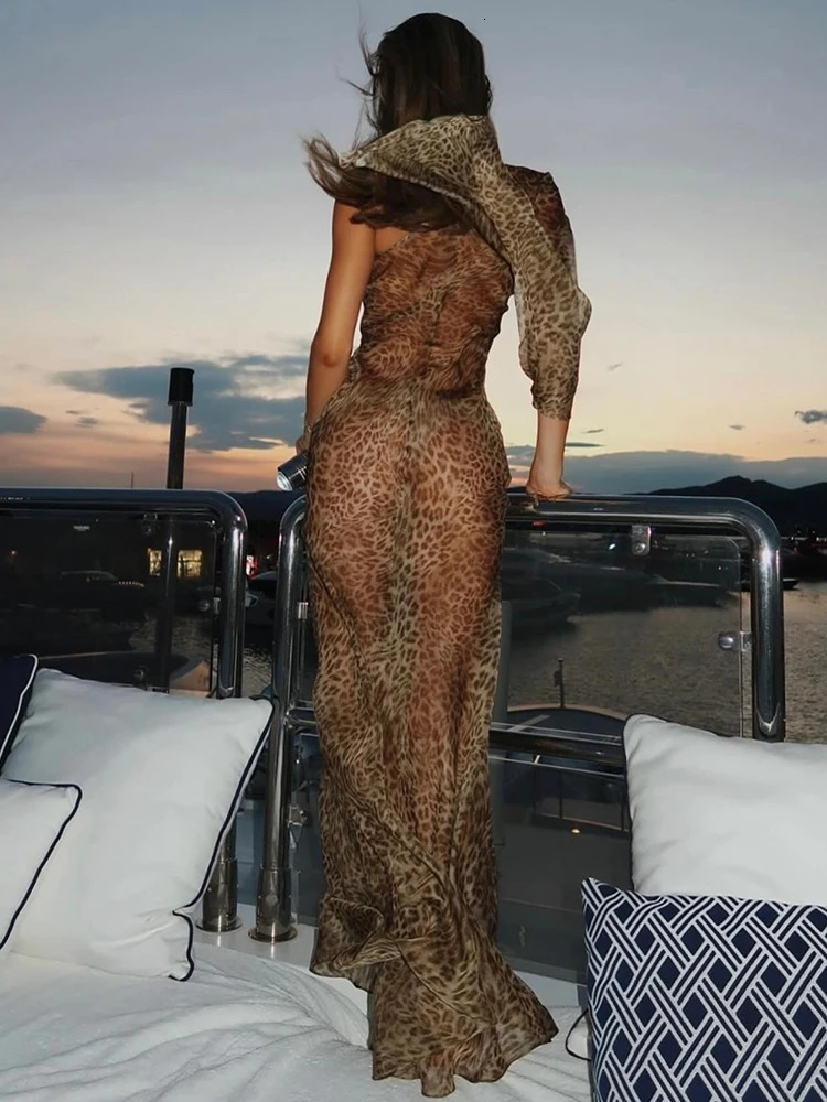 Mozision One Shoulder Leopard Print Maxi Dress Women Inclined Shoulder Backless Beach Holiday Vacation Club Sexy Long Dress 250605