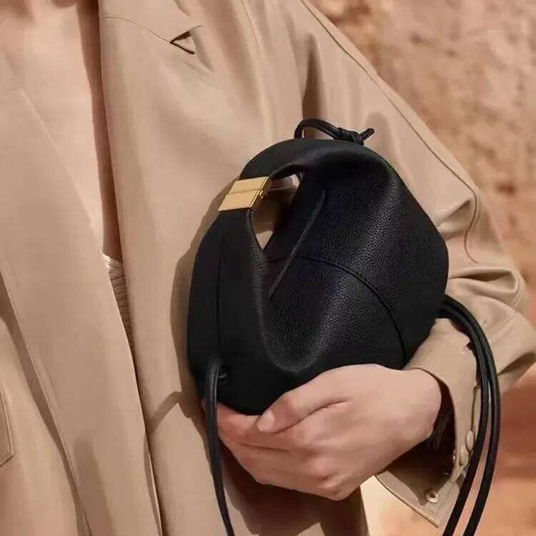 High-End FeelNicheDesign Women's Tote New Single Shoulder Slant Cross Lunch Box Bag Autumn/Winter Best Seller