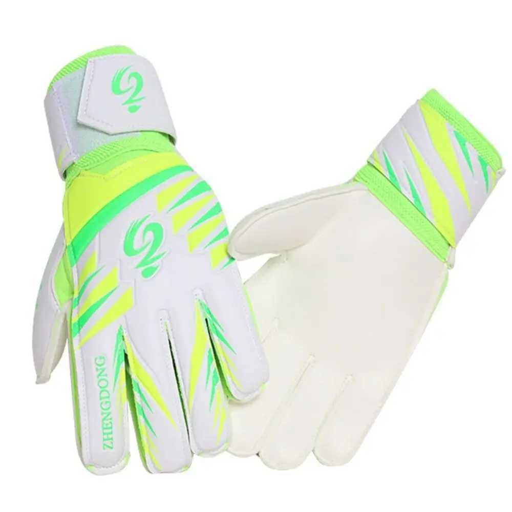 1 Pair of Wear-resistant Football Gloves Anti-slip Excellent Goalkeeper Gloves Thick Latex Non-Slip Goalkeeper Training GlovesXJ250606