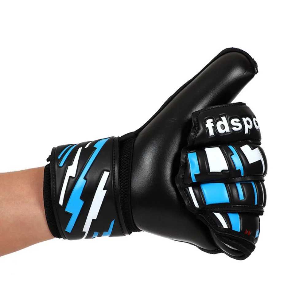 Anti Slip Goalkeeper Gloves Latex Protective Fingers Kids Football Goalie Gloves Breathable Thickened Game Goalkeeper Gloves XJ250606