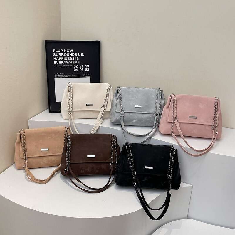 Minimalist Texture Underarm 2025 New Women's Fashion Large Capacity Crossbody Stylish Versatile Shoulder Bag