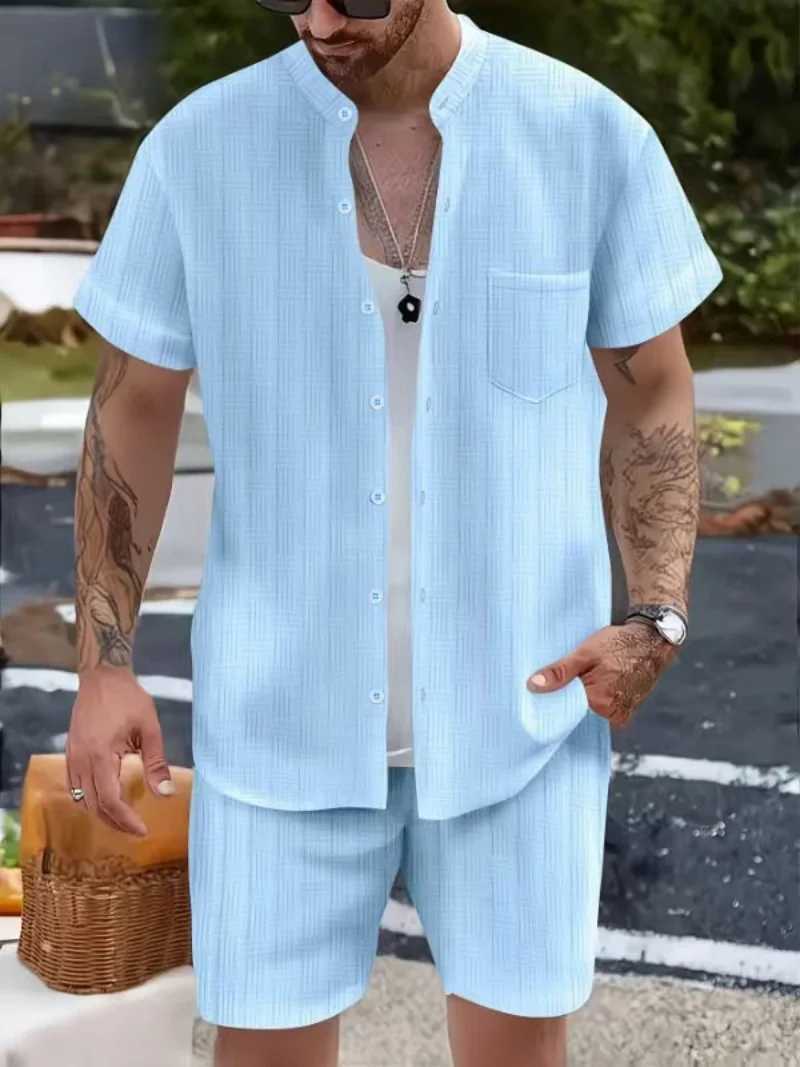 2025 new summer mens casual jacquard solid color shirt round neck pocket fashion comfortable short sleeve shorts two-piece set W250609