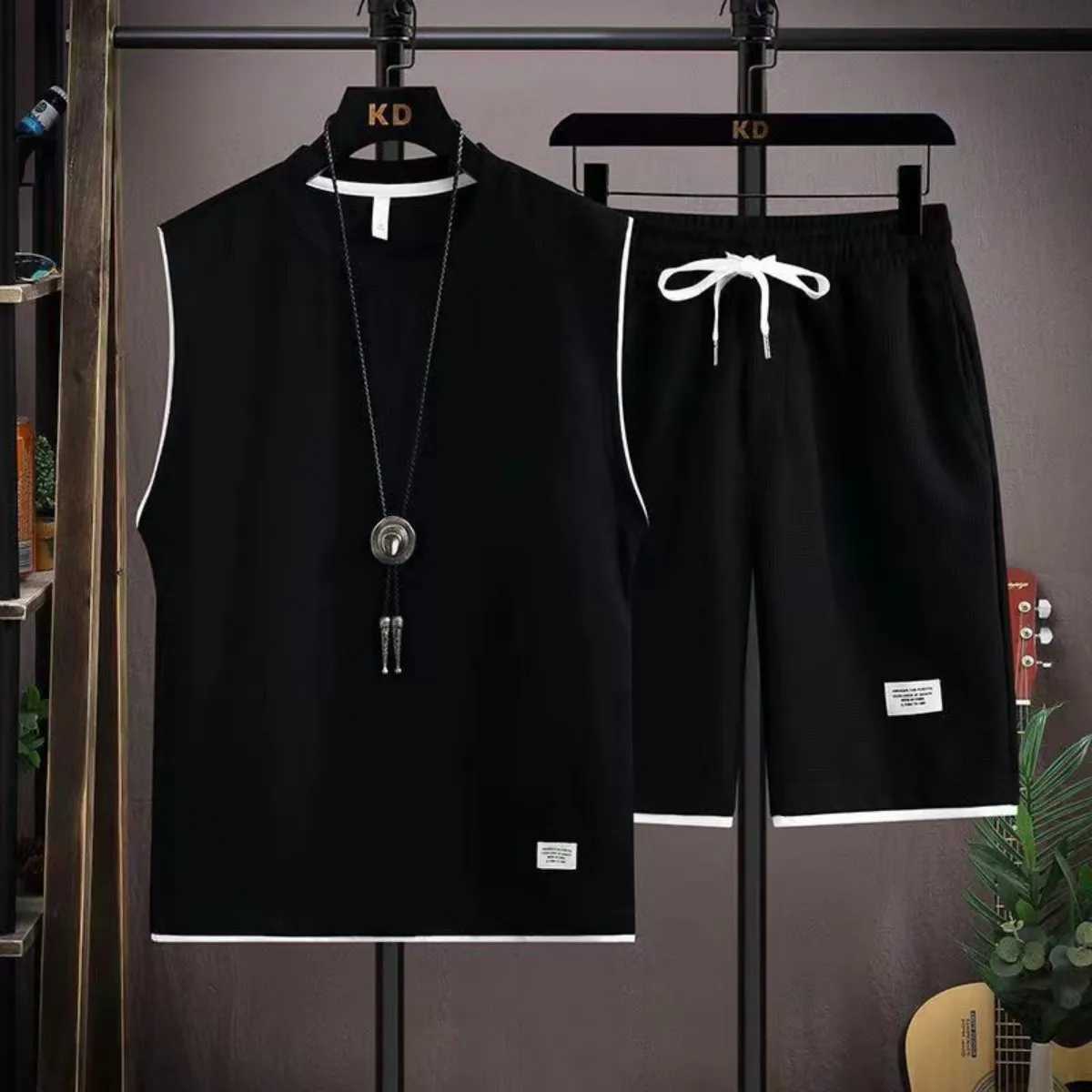 Summer mens sleeveless vest+shorts set comfortable and breathable suitable for fitness and running W250609