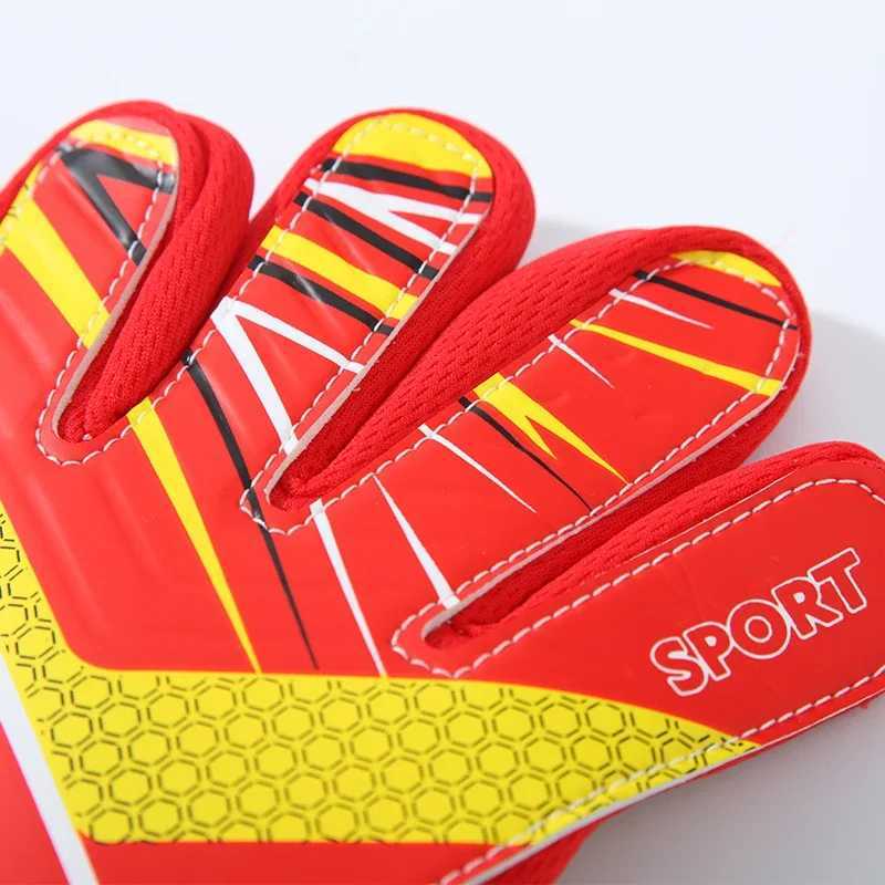 Kids Adults Size Latex Soccer Goalkeeper Gloves Professional Football Goalkeeper Gloves Strong Protection Football Match Gloves XJ250606