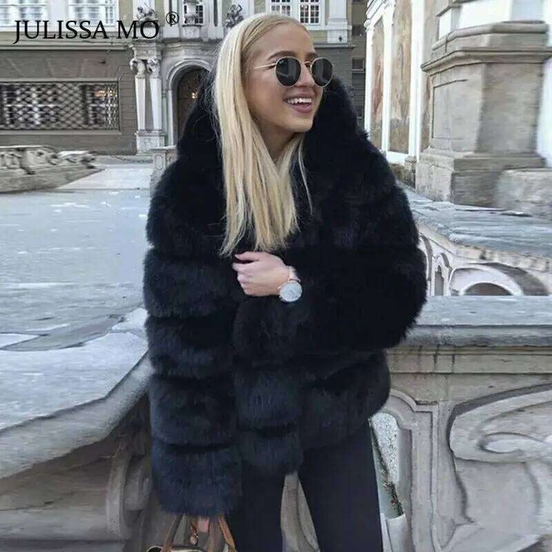Winter coat women new outerwear short furry fluffy jacket woman fur Fake