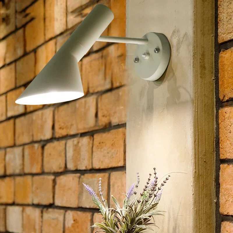 Arne Jacobsen Floor Lamp Living room Studio Bed Side Replica designer scandinavian table lamp Black White standing lamp. W250607