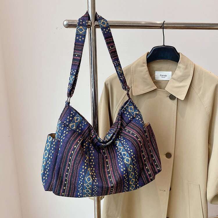 Large Capacity Ethnic Style Crossbody Women Fashion Printed Knitted Fabric Shoulder Casual Trendy Tote Bag for Going Out
