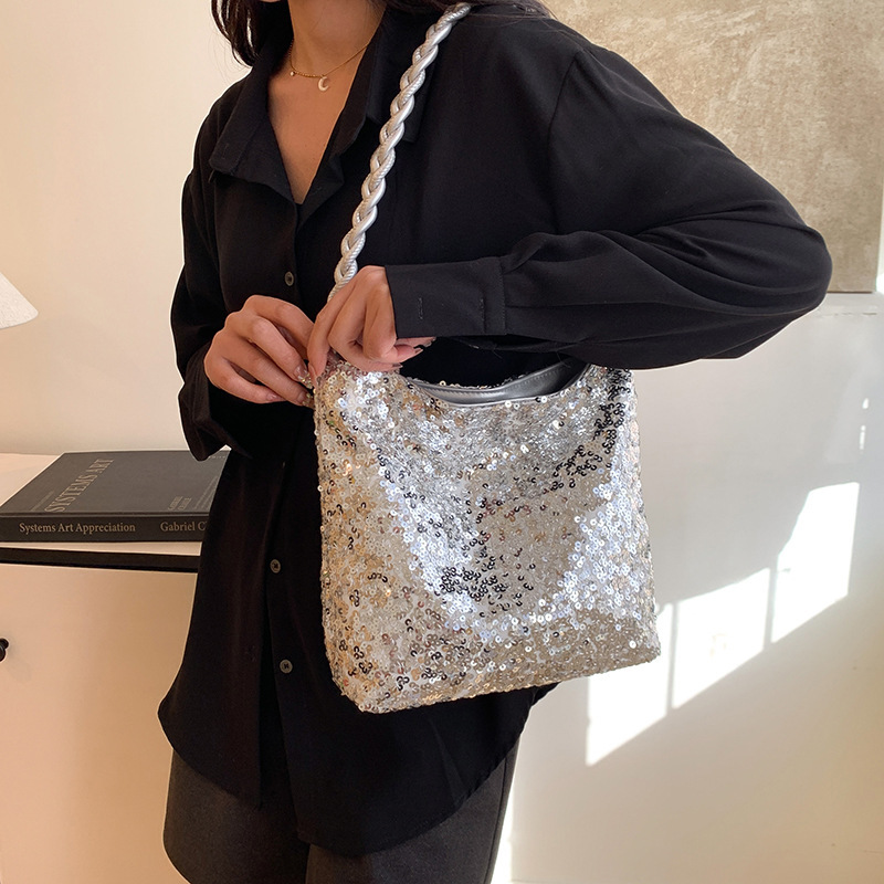 designer Niche Textured Sequin Bag for Women 2025 New Trend Summer Shoulder Crossbody Bag Fashionable Silver Underarm Bucket Bag