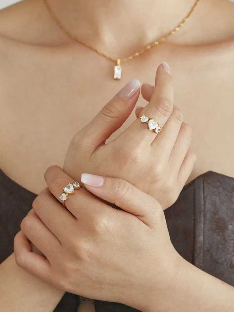 Bright Love Heart Zircon Rings For Women Gold Plated Stainless Steel Adjustable Female Ring Luxury Woman Jewelry XJ250606