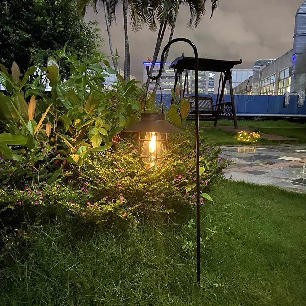 Solar Lantern Lamp Outdoor Waterproof Hanging Lamp Vintage Metal Solar Lights For Garden Yard Patio Xmas Party Decor Lighting XJ250606