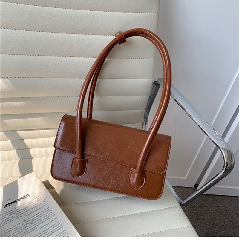 designer Korean Style Single Shoulder Bag for Women 2025 New Versatile Oil Wax Leather Underarm Bag High-Quality Niche Design Handbag