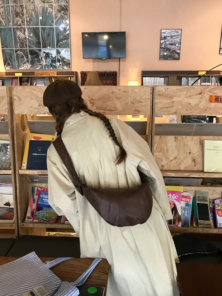 designer Unisex Versatile Casual Large Capacity Crossbody Bag Chest Bag Dumpling Bag Horn-shaped Bag Shoulder Bag Ins Bag Trendy