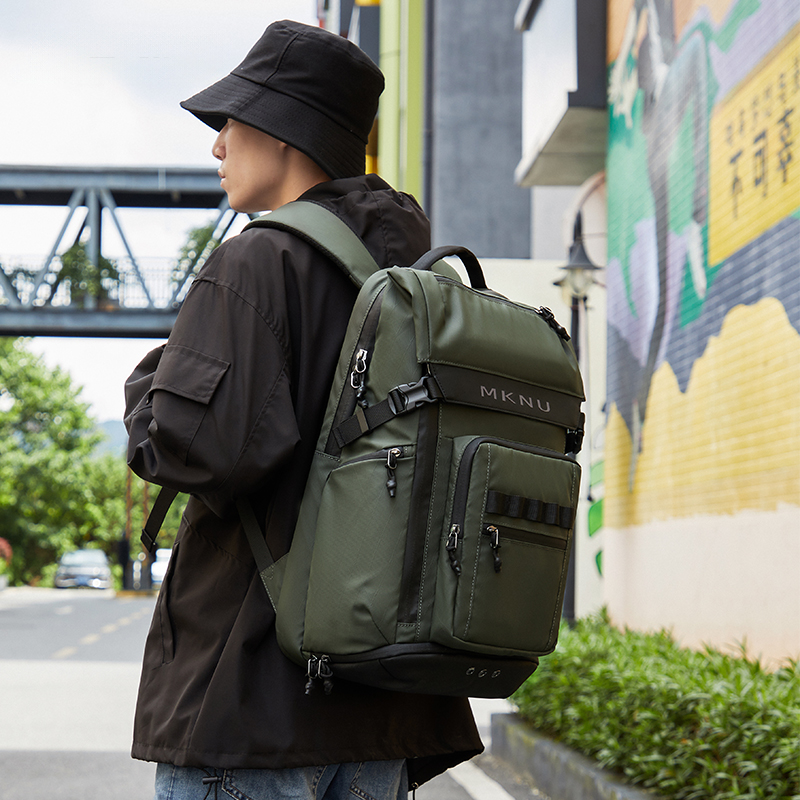 Waterproof men's large capacity travel backpack, men's mountaineering computer backpack, men's outdoor business commuting backpack