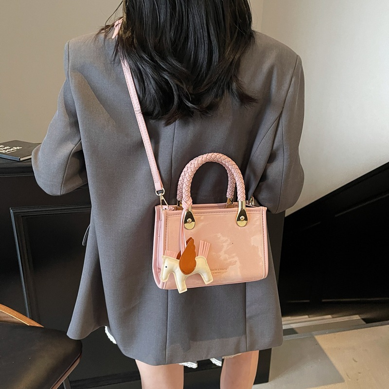 designer Korean Style Niche Design Simple Commuter Small Bag for Women 2025 Summer New High-end Versatile Crossbody Small Square Bag