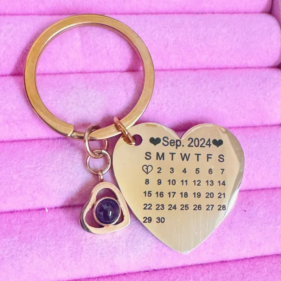 Heart Custom Picture KeyChain Projection Personalized Calendar Engraved Date Name Customized Po Jewelry Car House Stainnless 250530