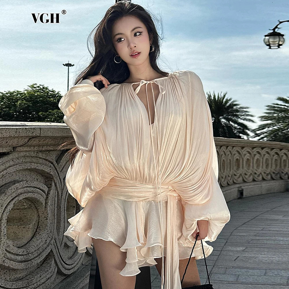 VGH Minimalist Solid Loose Short Dresses For Women Round Neck Long Sleeve High Waist Spliced Lace Up Chic Dress Female Fashion 250526