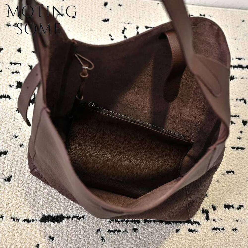 Motingsome Togo Cowhide Bucket For Women Messenger Bag Large Capacity Commuter Genuine Leather Shoulder Tote 2025 New