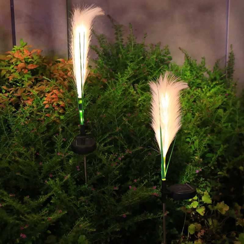 Schilf Solar-Powered LED Lights Outdoor Lawn Garden Decor Christmas Festive Atmosphere Lavender Lawn Waterproof Landscape XJ250606