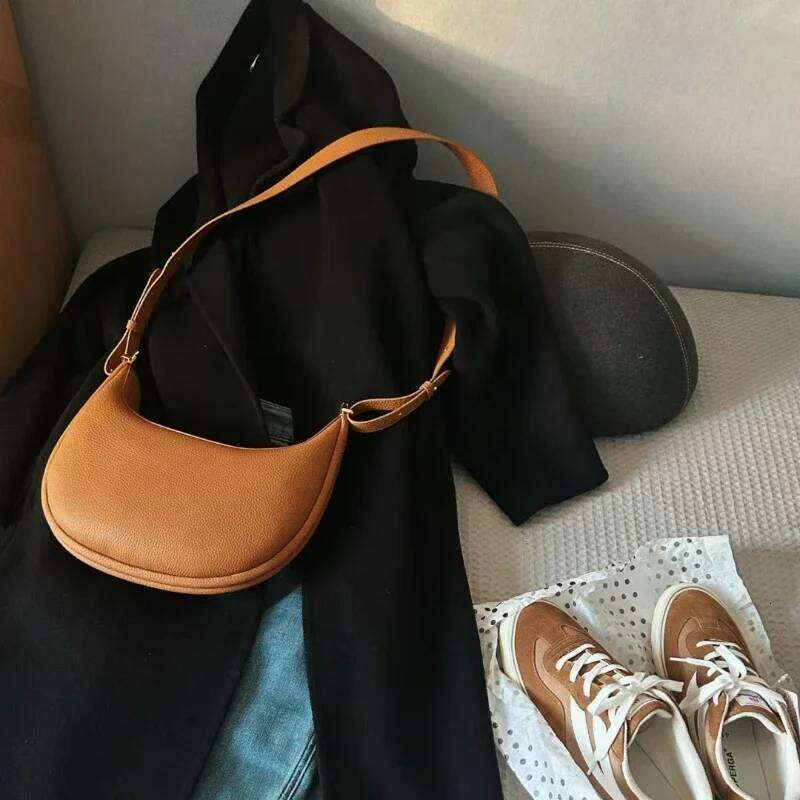 Series Curve 2025 Spring New Medium-sized Moon Tooth Single Shoulder Underarm Storage Bag