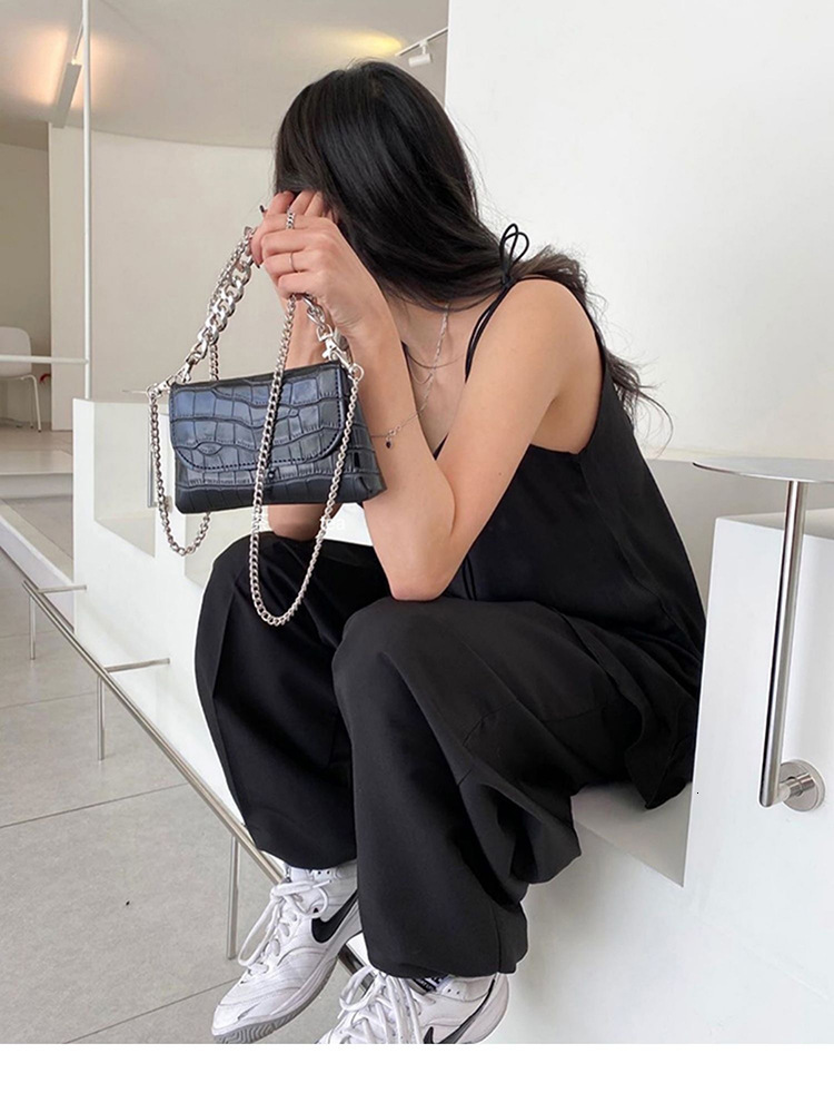 designer 2025 Early Spring Niche Design Bag for Women Crocodile Pattern Chain Underarm Bag Retro Baguette Bag Single Shoulder Crossbody Bag