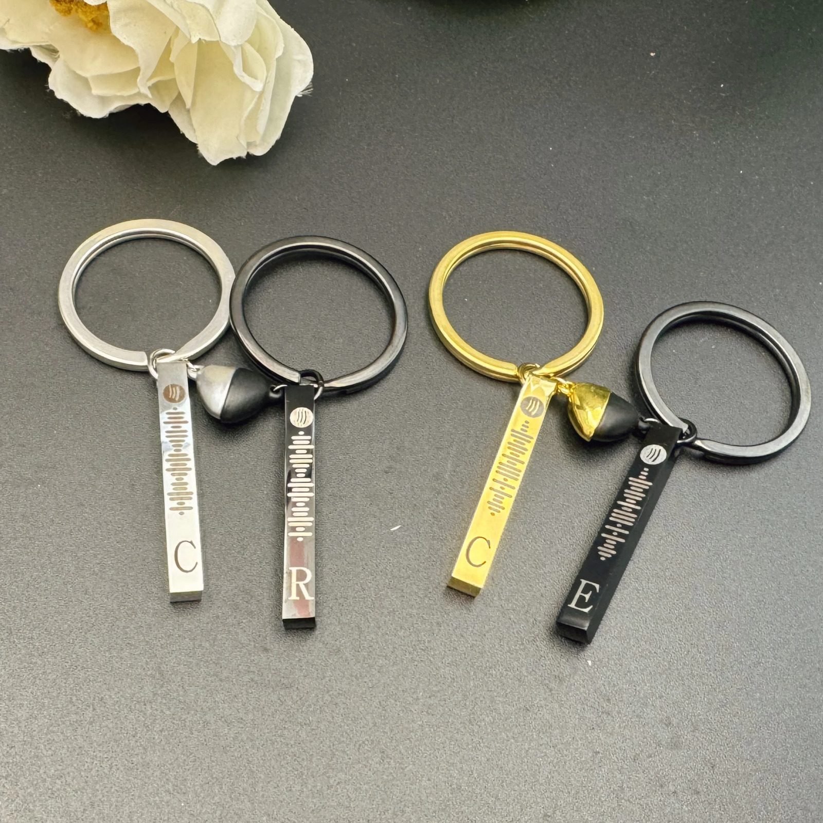 2pcs/set Personalized Music Code Keychain for Couple Friends Stainless Steel Custom Laser Engrave Letter Couple Keychain Gifts 250530