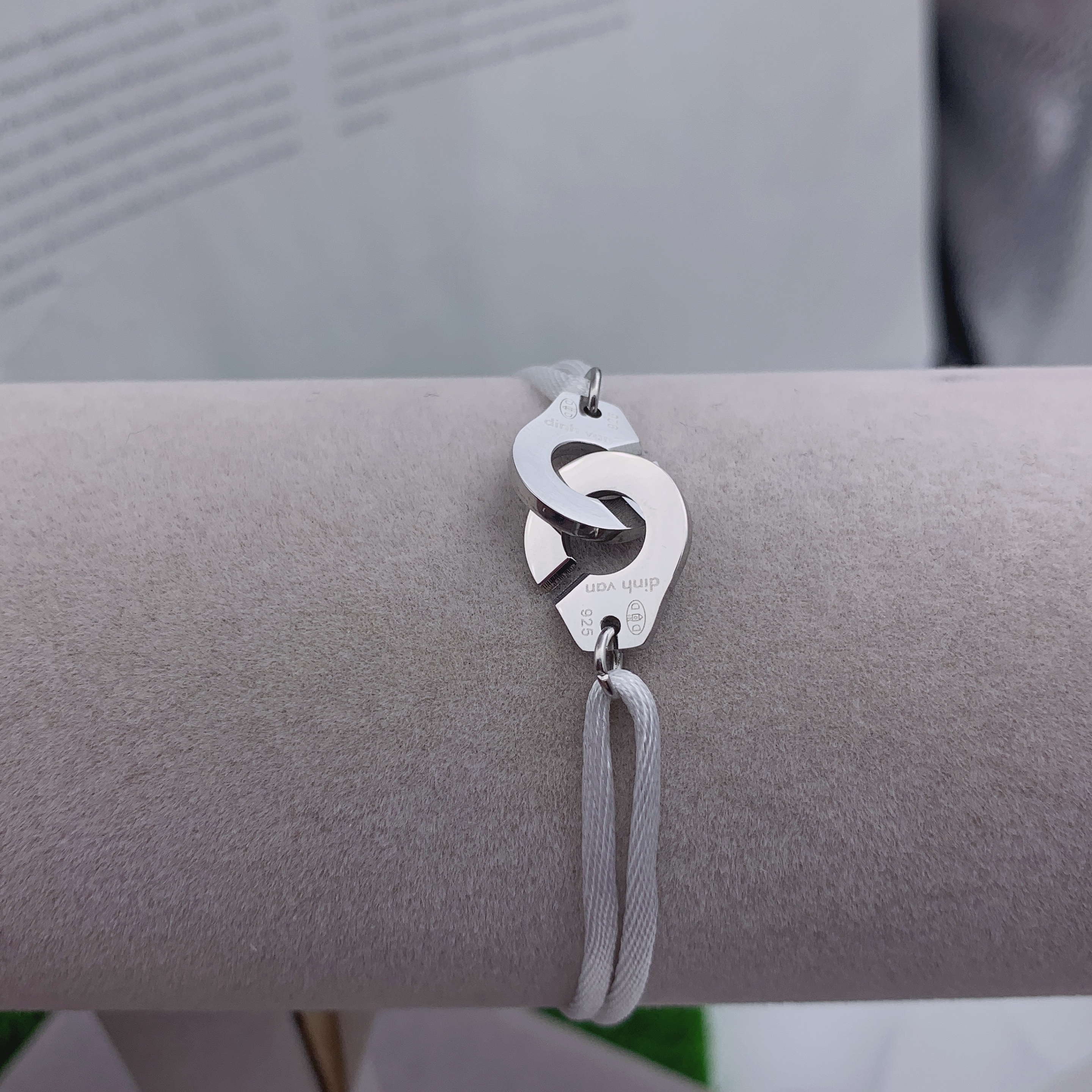 FewDook 2025 New High Quailty Hand-Woven Stainless Steel Handcuffs Bracelet Couple Rope Bracelet Multi-color titanium Ornament for Women