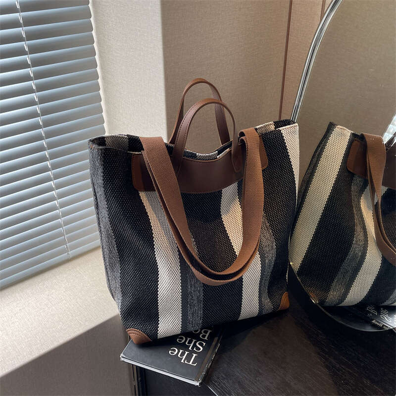 2025 Canvas New Fashion Striped Color-Block Women's Large Capacity Versatile Trendy Ladies' Casual Shoulder Bag