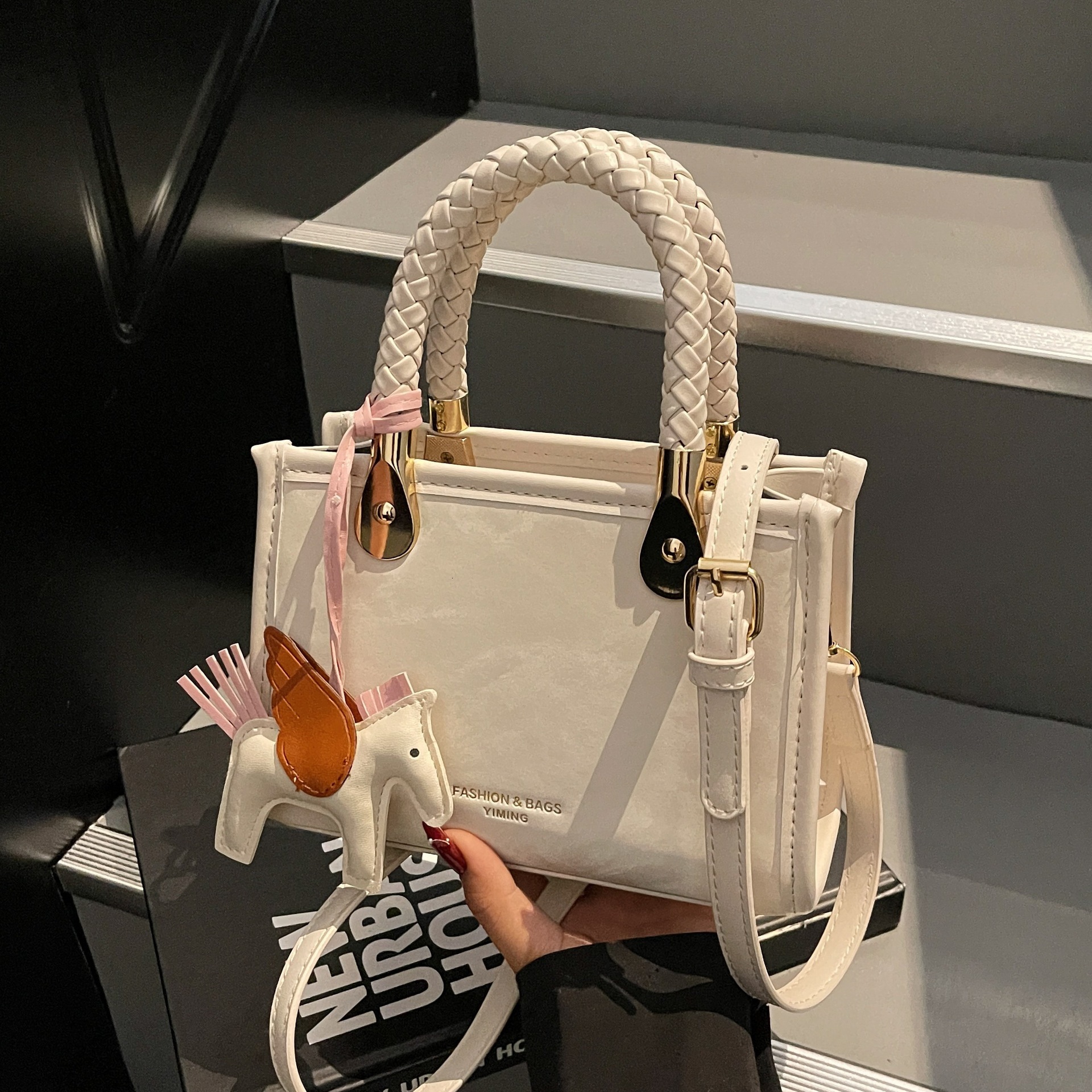 designer Korean Style Niche Design Simple Commuter Small Bag for Women 2025 Summer New High-end Versatile Crossbody Small Square Bag