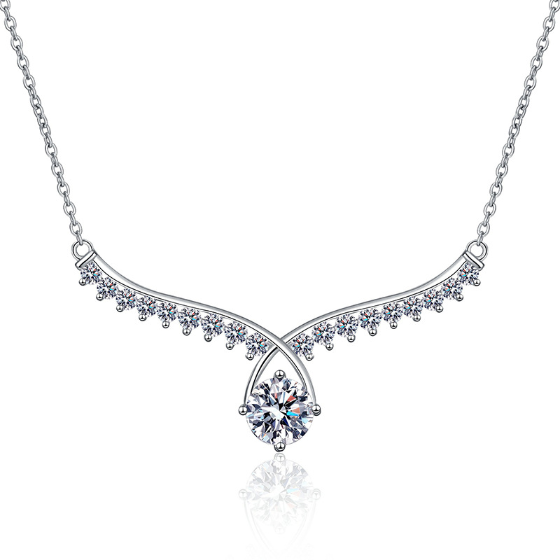 Sophisticated Ladies' S925 Sterling Silver 1ct Moissanite Angel Wings Necklace - A Touch of Elegance