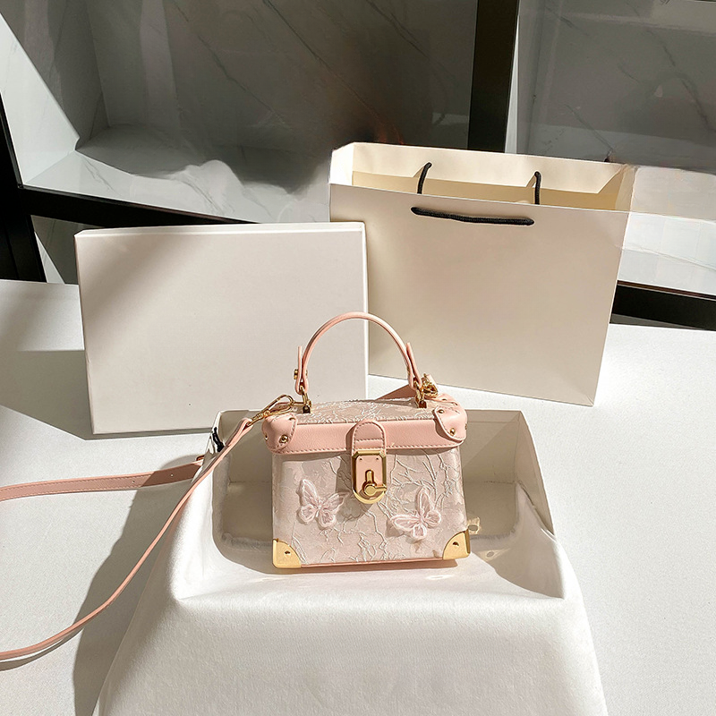 Free shipping new butterfly series designer lightweight and fashionable ID card bag, soft wallet, crossbody bag, trendy handbag