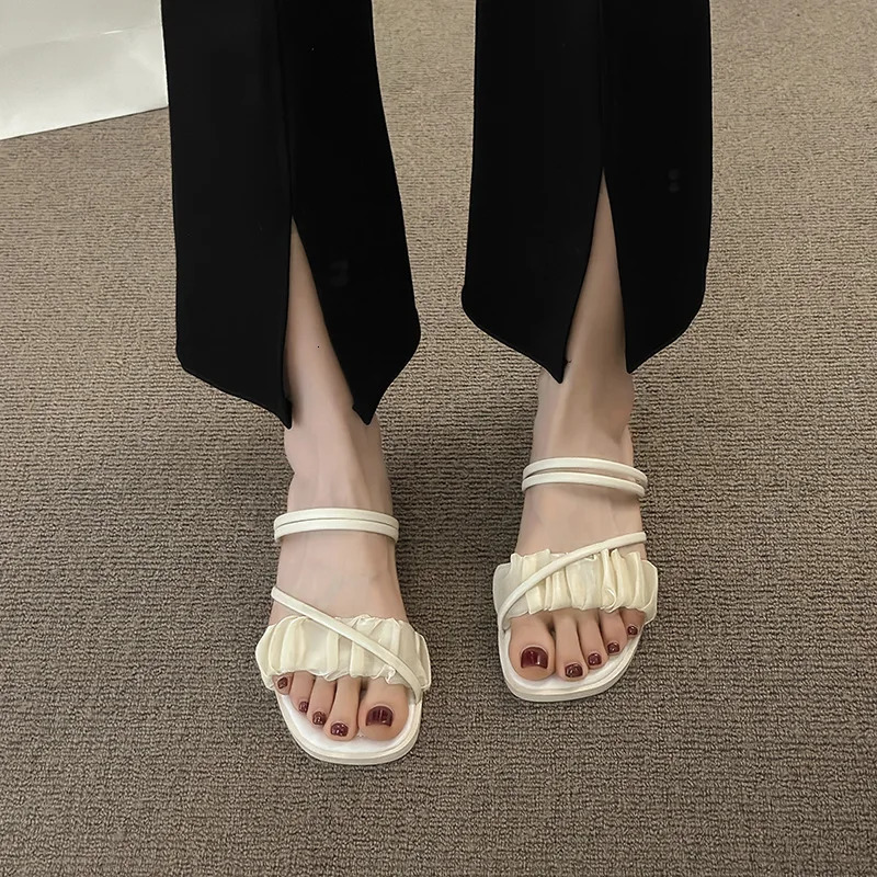 Fashion Woman Sandals Women Sandals Ladies Square Heels Elegant Summer Slippers Outside Cross Tied Leather Female Slides 250605