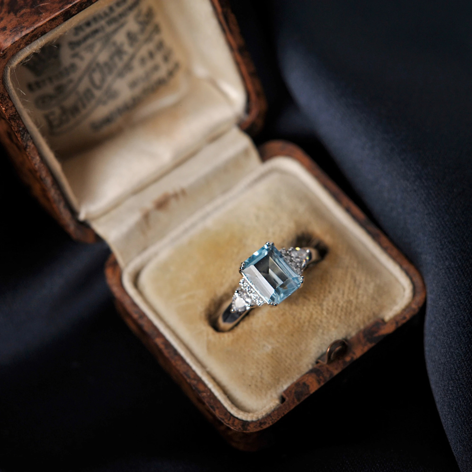 Potiy Sky Blue Topaz Emerald Cutring rings for women gift 925 sterling silver jewelry Free delivery elegant valentines fashion 250604