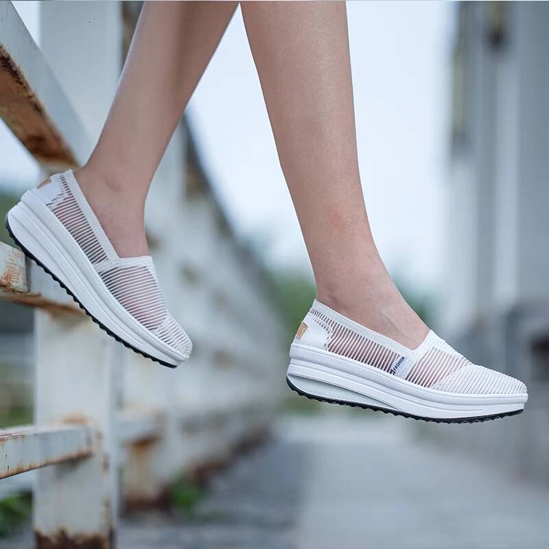 ddmyoutdoor Women Leisure Sports Comfortable Platform Breathable Mesh Lightweight Summer Walking Anti Slip Thick Soled Casual Shoes Outdoor Outdoor Sh