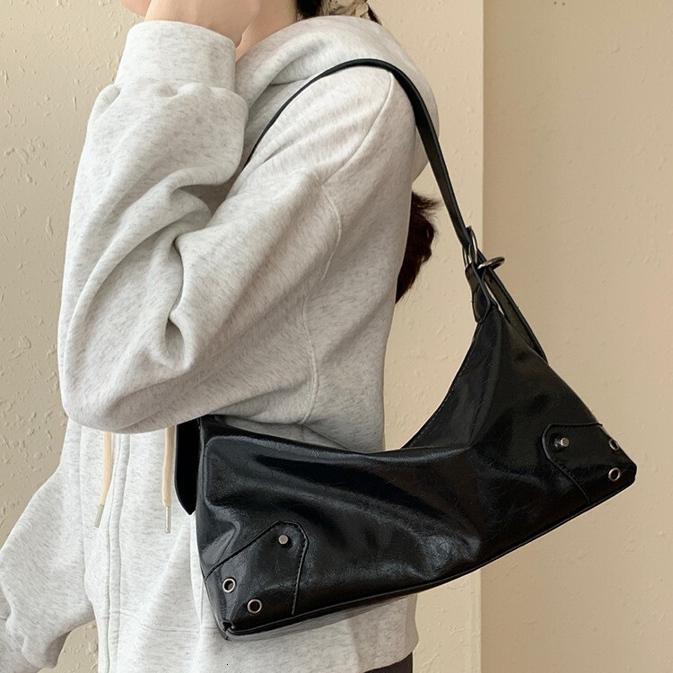 designer Niche Retro Melard Underarm Bag for Women 2025 Autumn Winter New Fashionable Versatile Large Capacity Shoulder Crossbody Bag