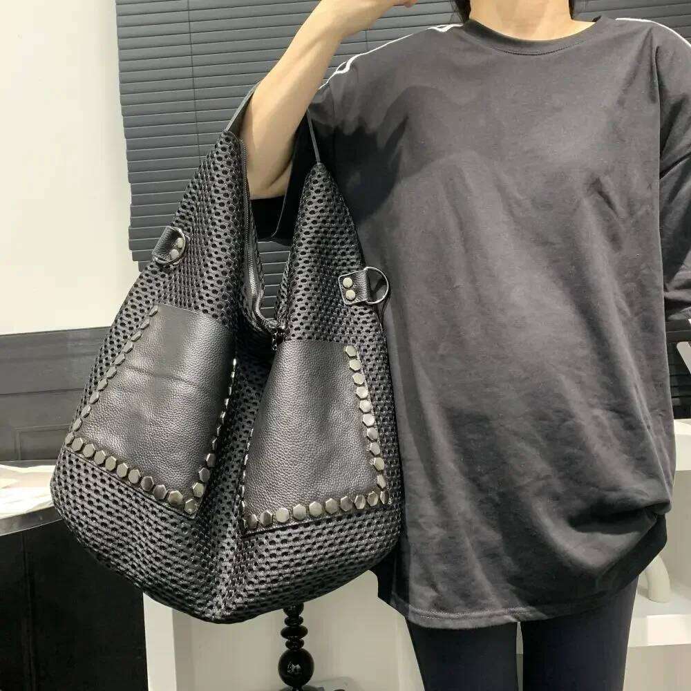 Elegant and Practical: Luxury Mesh Stitched Leather Cross-body Handbag Ideal for Daily Wear