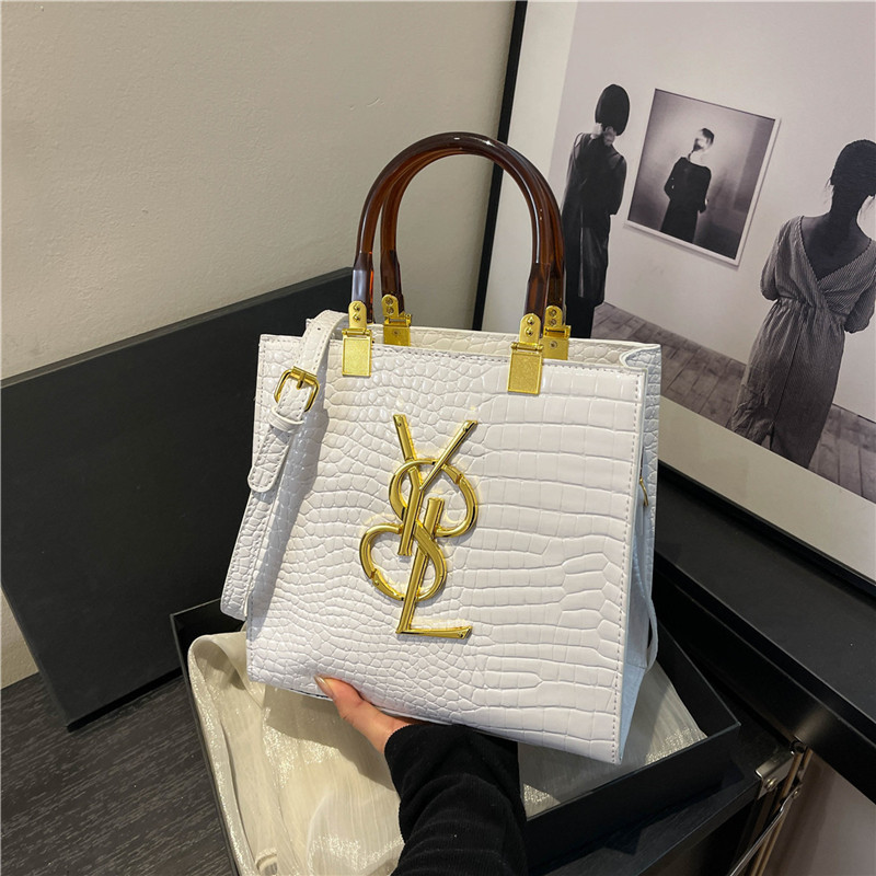 Female hard handbag year new patent leather bright face light bag cross body one shoulder all match