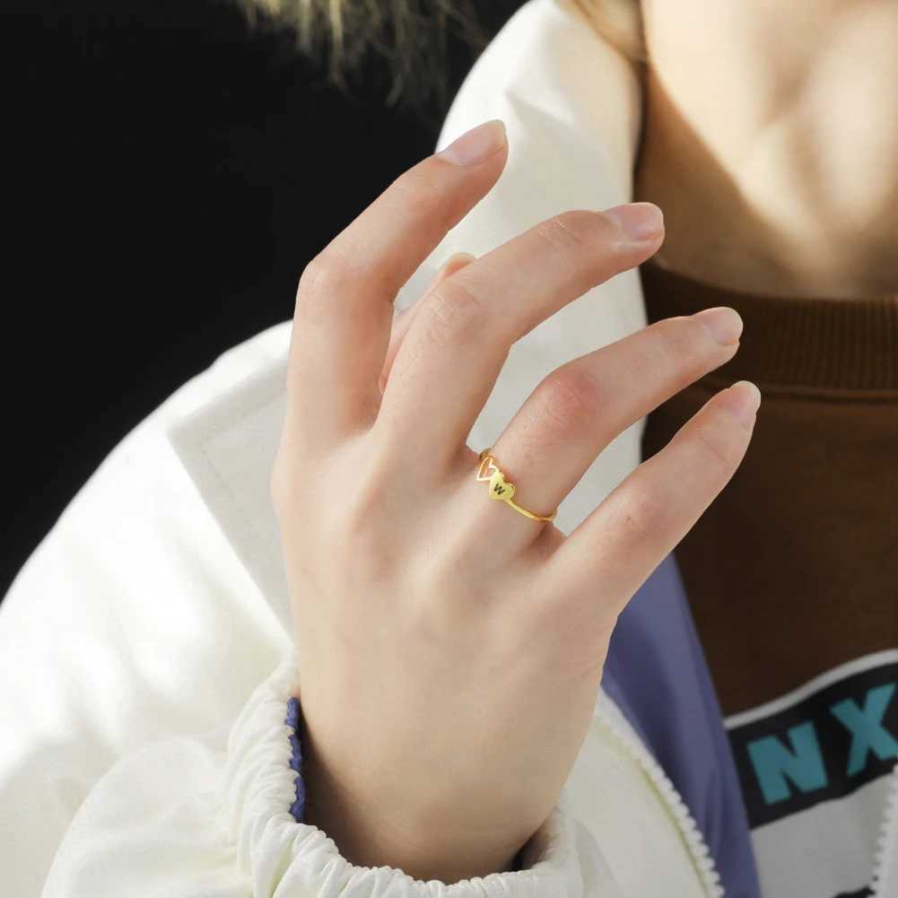 COOLTIME Trendy Initial Letter Rings for Women Stainless Steel A-Z Alphabet Hearts Jewelry Finger Rings Couple Wedding Gift W250606