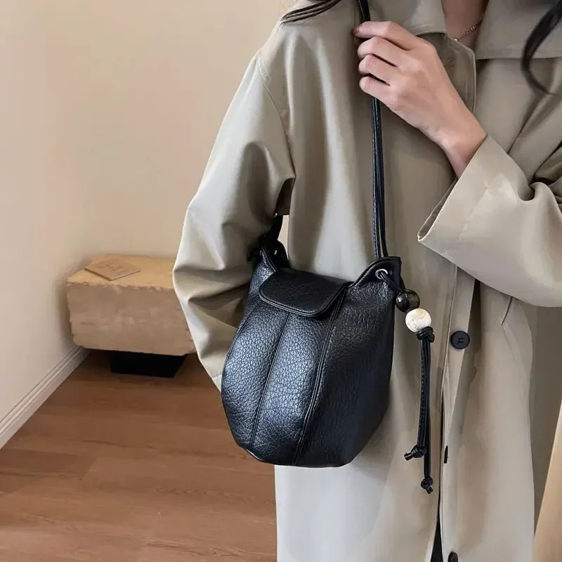 Leather womens bag first layer cowhide shell bag candy color mobile phone fashion all shoulder crossbody bag 250606