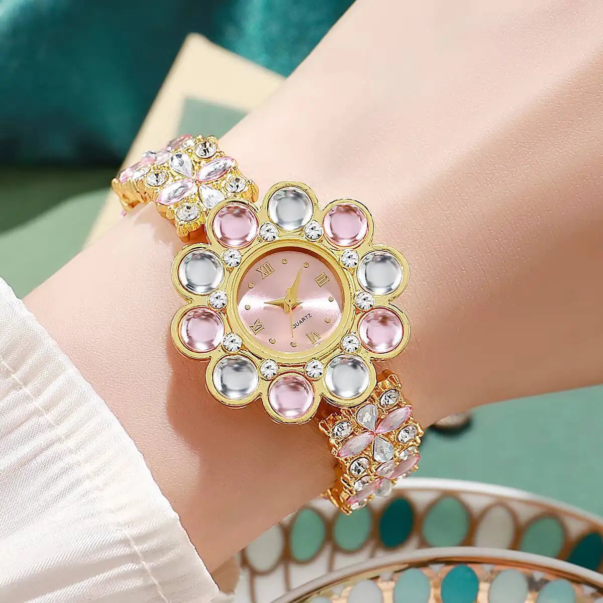 Fashion Flower Dial Women Quartz Watch Rhinestone Ladies Bracelet Wristwatch Reloj MujerWithout Box 250606