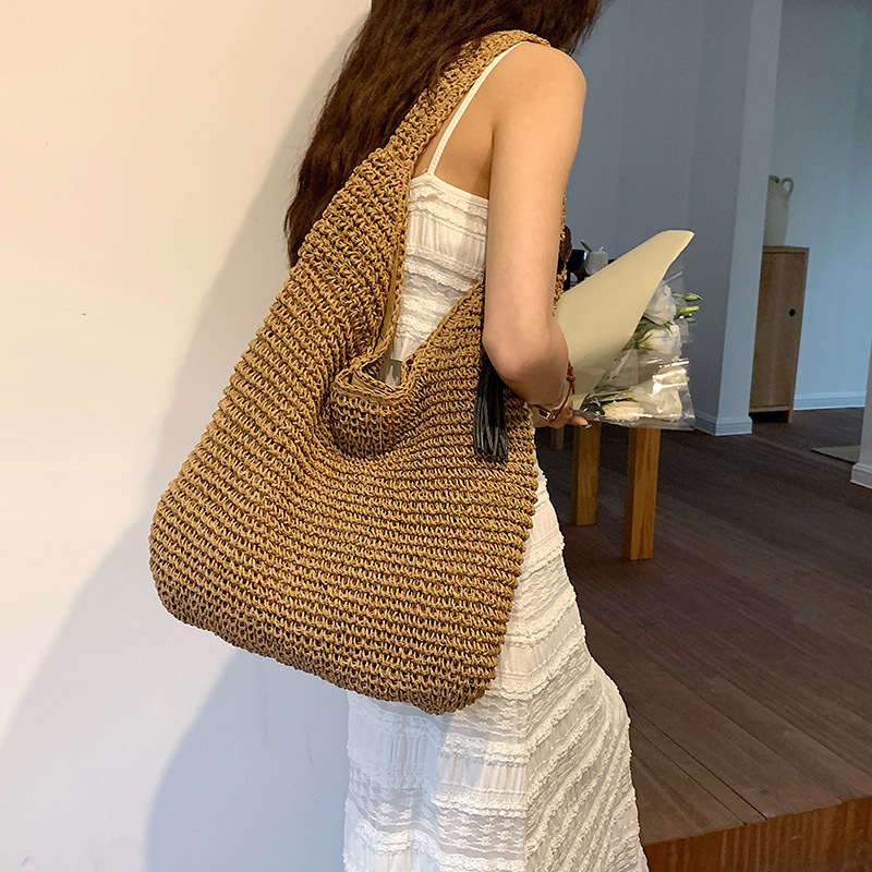 designer Summer Single Shoulder Large Capacity Beach Vacation Straw Bag for Women Fashionable Beach Bag Lazy Relaxed Woven Crossbody Bag