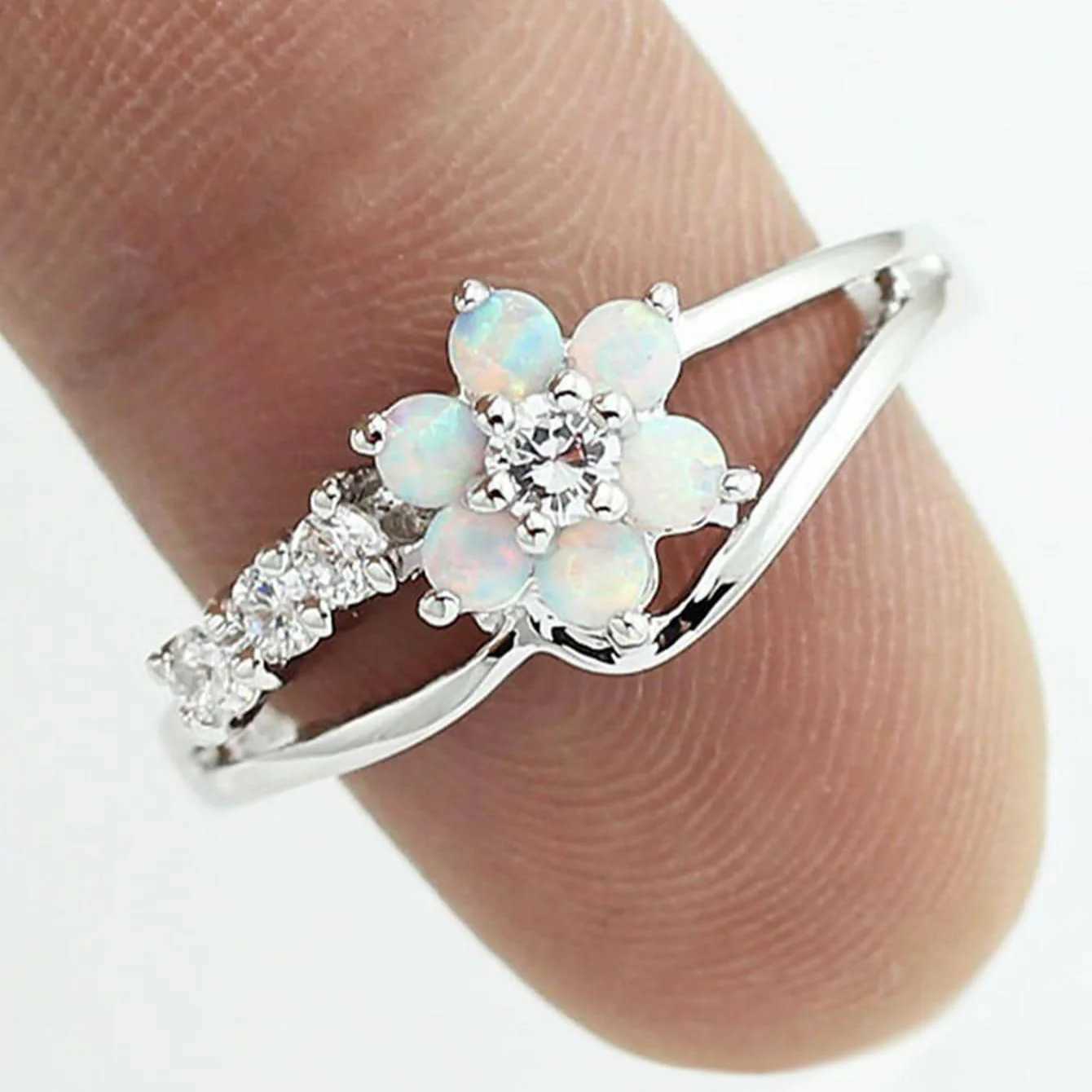 1 PC Fashion Cubic Zirconia Faux Opal Ring For Women Wedding Party Valentines Day Gift W250606
