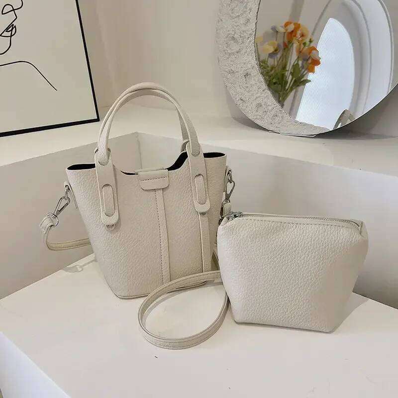 Soft Leather Bucket Small Female 2025 New Senior Ins Fashion Single Shoulder Crossbody Bag Casual All-Match Handbag