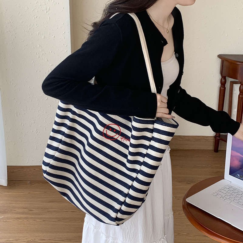 designer Striped Canvas Bag for Women 2025 New Trend Korean Casual Tote Bag Student Large Capacity Shopping Bag