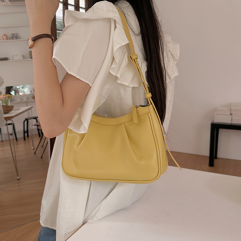 designer Korean Style High-End Single Shoulder Crossbody Bag for Women 2025 New Ins Pleated Cloud Dumpling Baguette Underarm Bag
