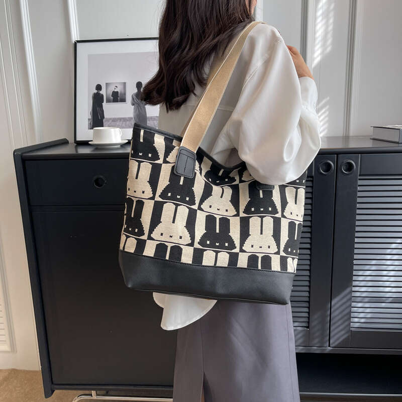 Large Capacity Canvas for Women, New Trendy Simple Style, College Student Tutoring Bag, Fashion Printed Crossbody Tote Bag