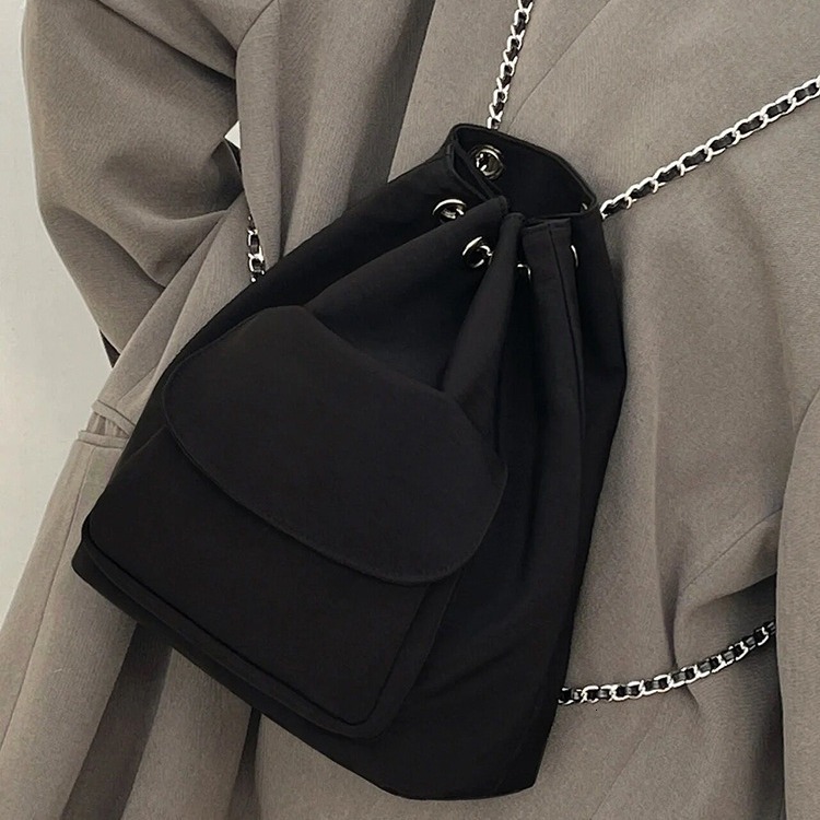 designer Bag 2025 New Korean Fashion Simple Drawstring Black Commuter Backpack for Female Students