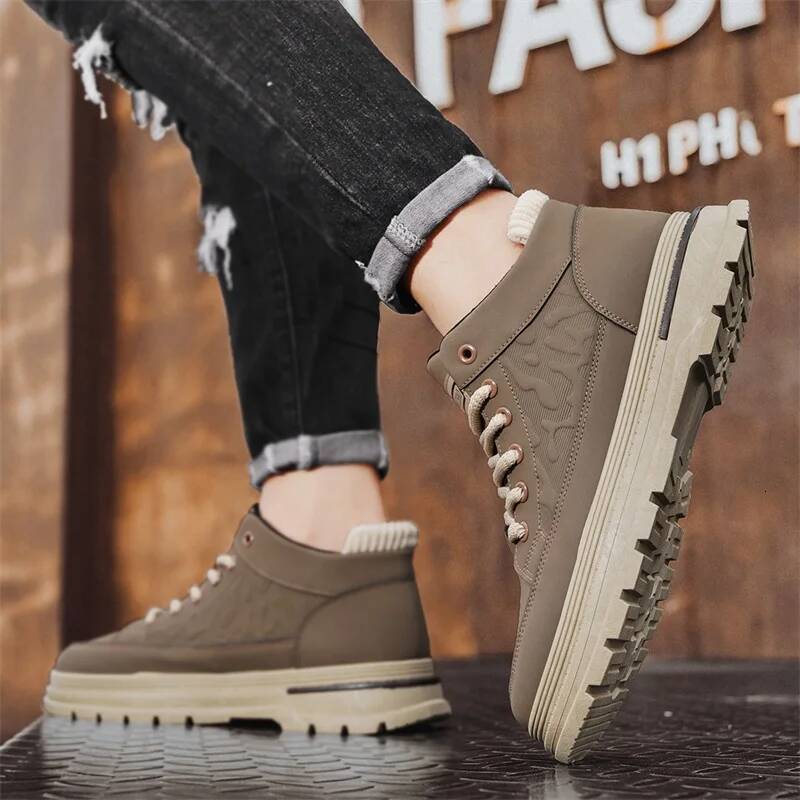 Ddmyoutdoor New British Retro Mid Black Versatile Men S Platform Anti Slip Casual Workwear Shoes Trendy Low Top Short Boots Outdoor Shoes